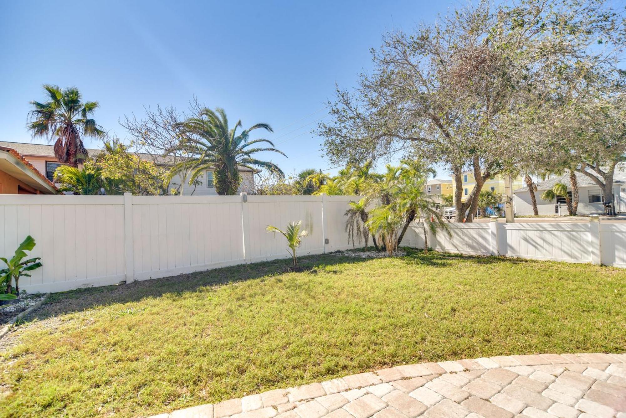 Florida Unit Steps From Indian Rocks Beach Access! Clearwater Beach Bagian luar foto